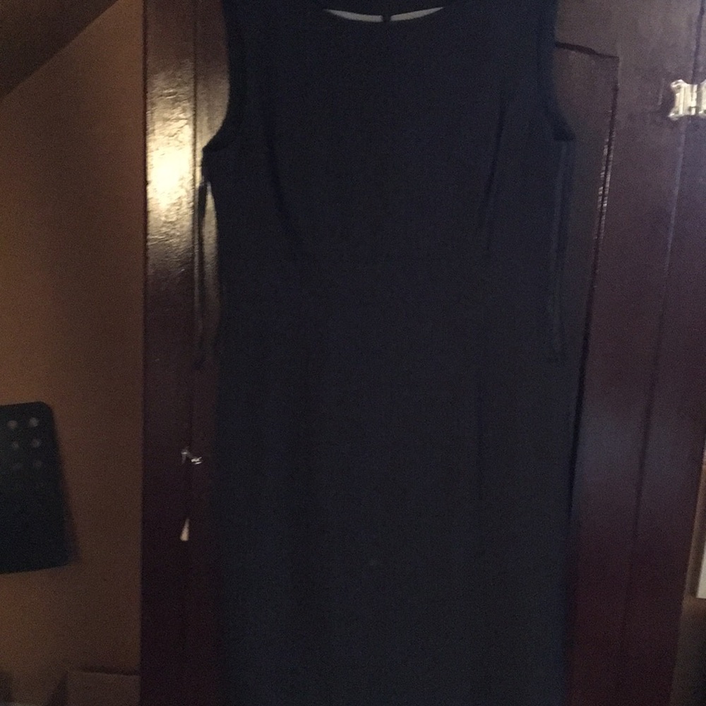 Sleeveless dress